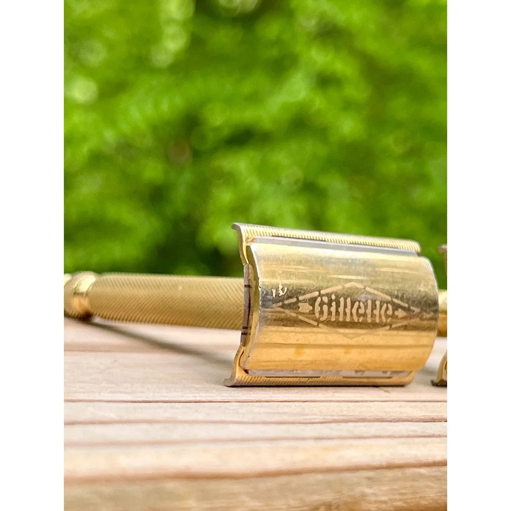 Gillette Safety Razor Gold Tone Metal 1940s Gold OS Good
